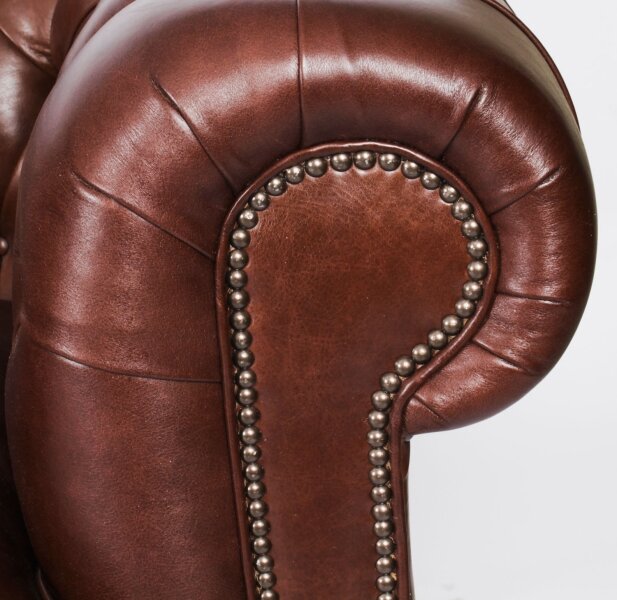 From Tradition to Timeless: Bespoke Leather Furniture at Regent Antiques