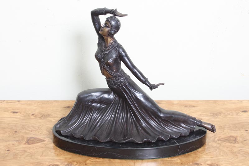 Stunning Bronze Seated Ref No 02475 Regent Antiques