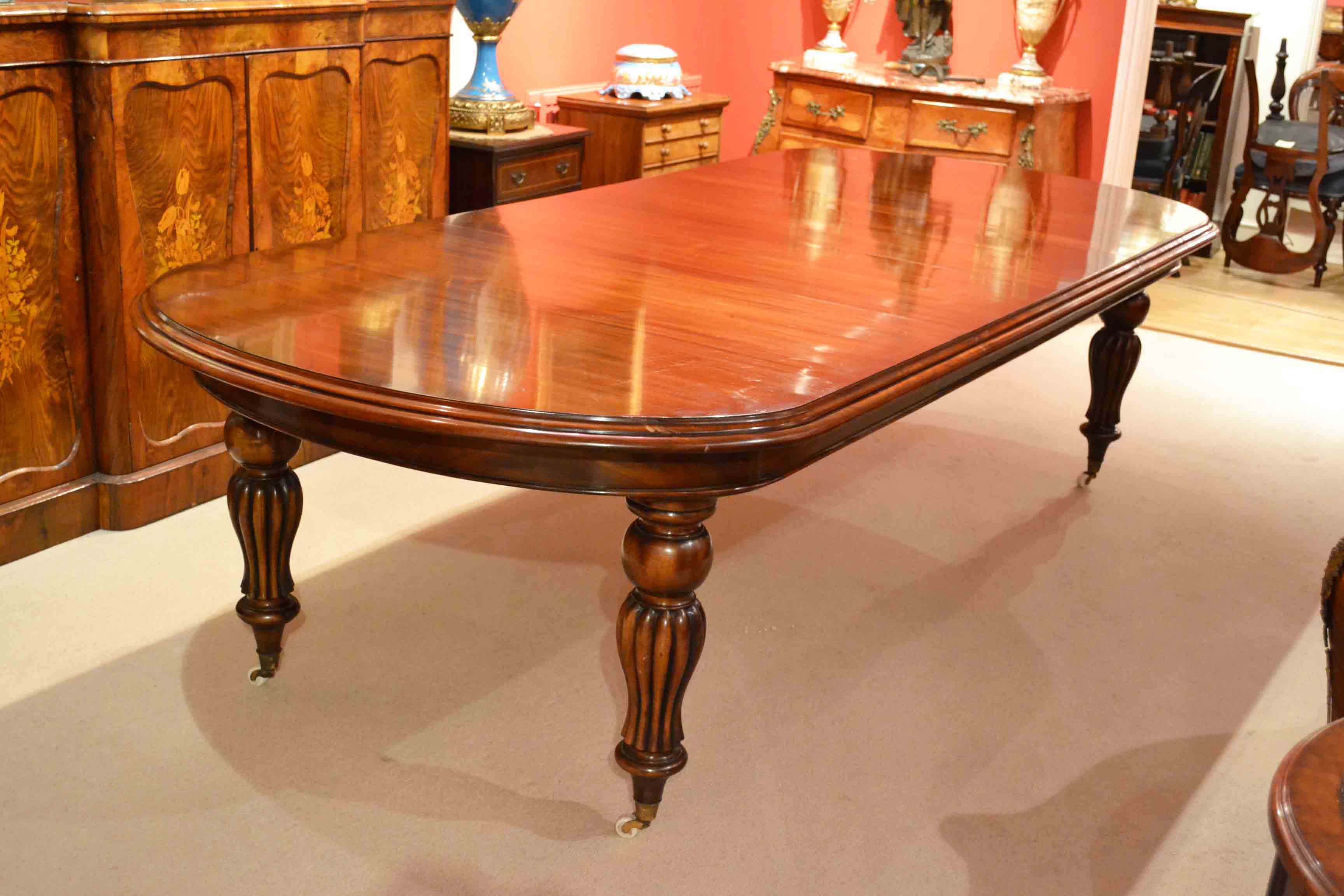 Dining Room Table With 2 Leaves