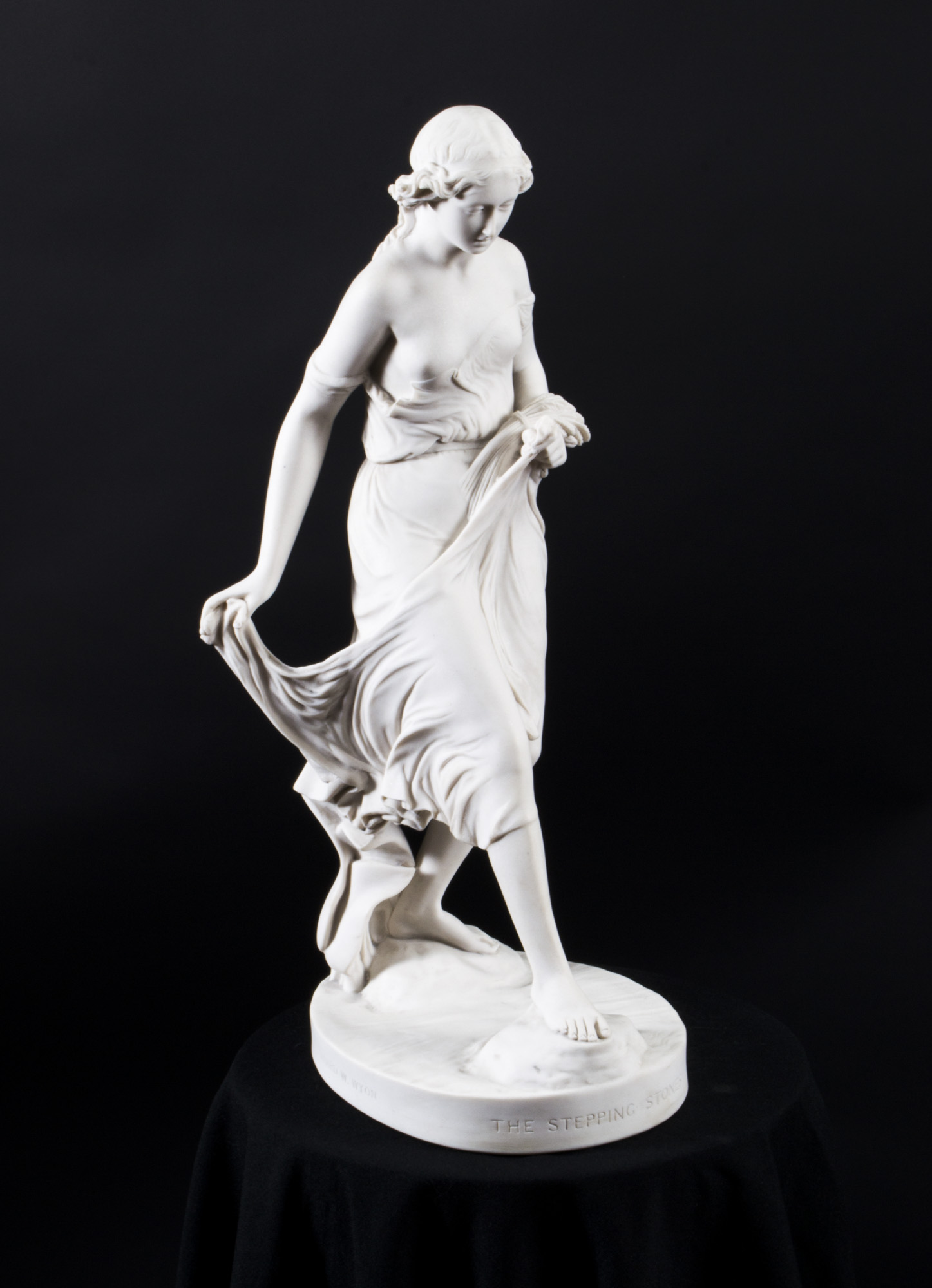 A Marble Sculpture of a | Ref. no. 07010 | Regent Antiques