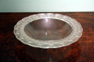 Art Deco Lalique Glass Dish C1930 27cm | Ref. no. 02261 | Regent Antiques