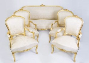 French Louis XV Style Giltwood Sofa & 4 Armchairs | Ref. no. 04064 | Regent Antiques