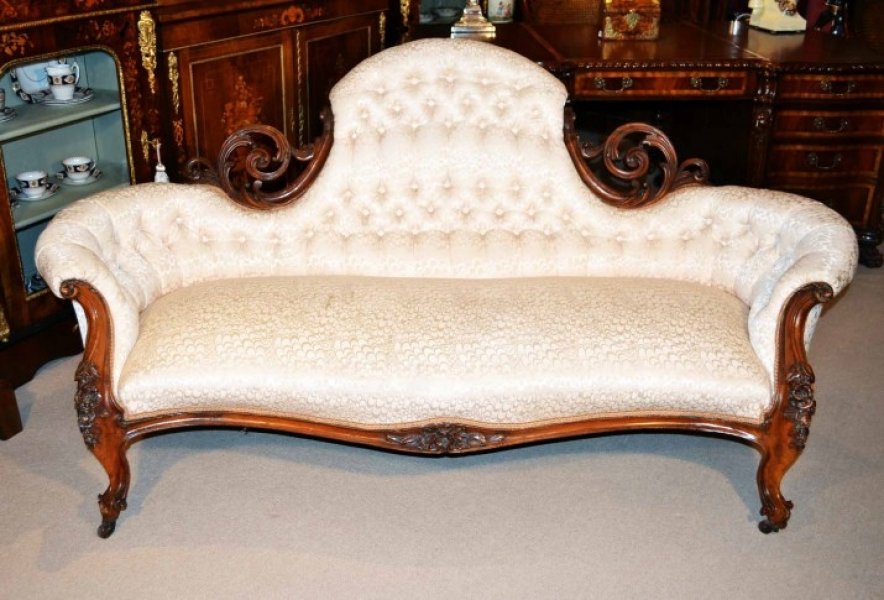 Antique Victorian Walnut Sofa Chaise c.1860 | Ref. no. 04874 | Regent Antiques