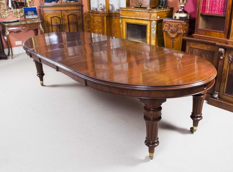 Antique 10ft Victorian Oval Extending Dining Table c.1880 | Ref. no. 06674 | Regent Antiques